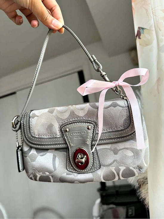 Coach Handbags - Vintage Coach Legacy Signature Optic Turnlock Flap Wristlet